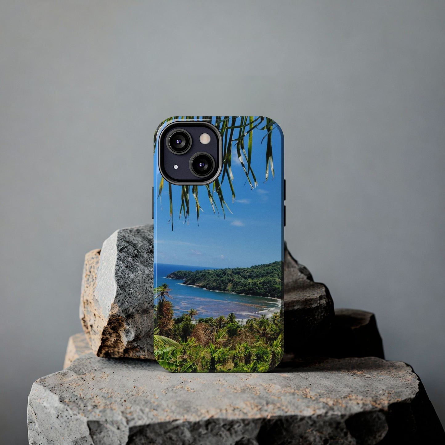 Nature-inspired tropical iphone and Samsung phone cases perfect for summer. Ideal for beach trips, vacations,