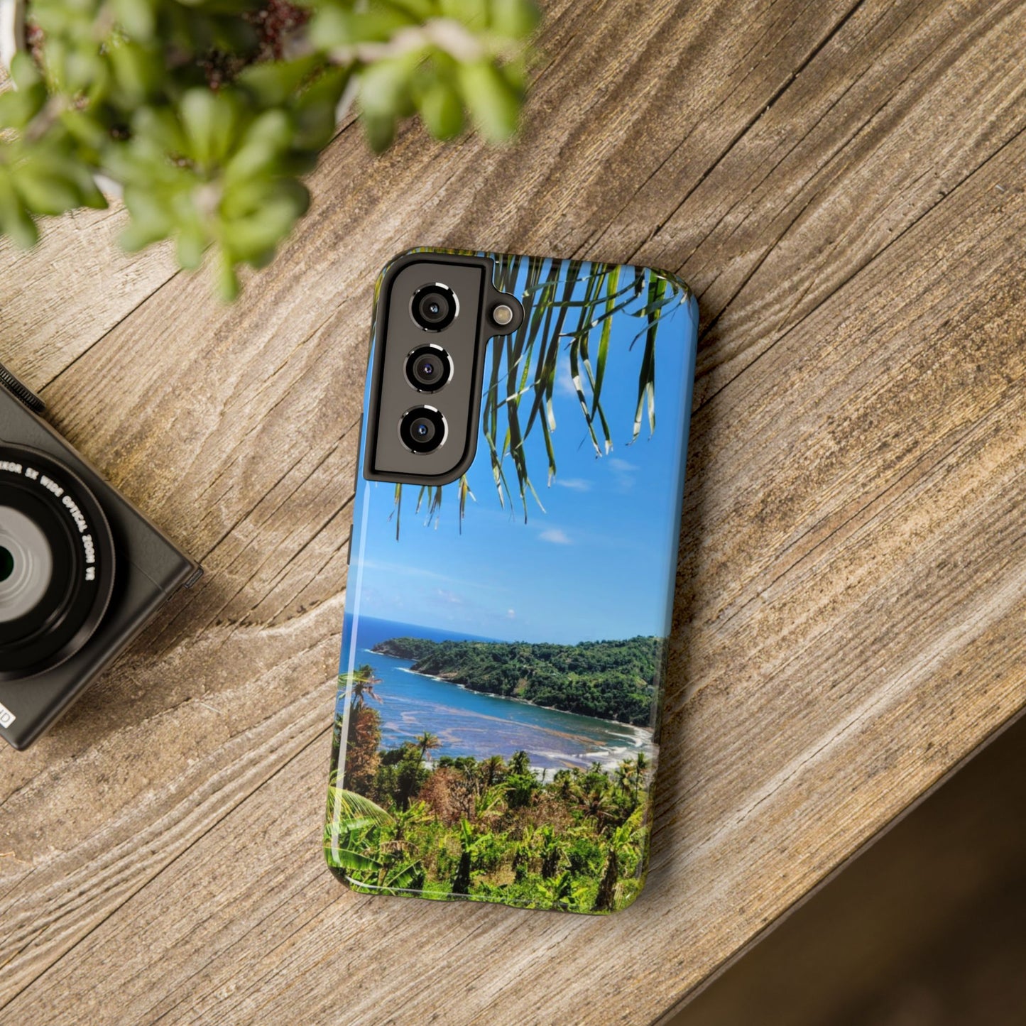 Nature-inspired tropical iphone and Samsung phone cases perfect for summer. Ideal for beach trips, vacations,